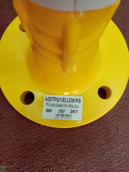 TPU FLEXIBLE DELINEATOR POST IN WHITE COLOUR (2)